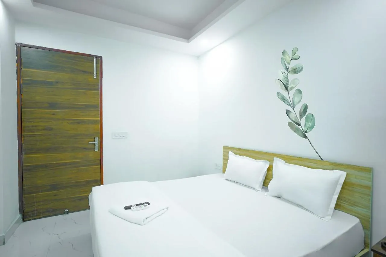 Hotel Silver Crown - Dwarka Sector 23 New Delhi
