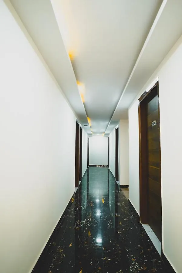 Hotel Silver Crown - Dwarka Sector 23 New Delhi