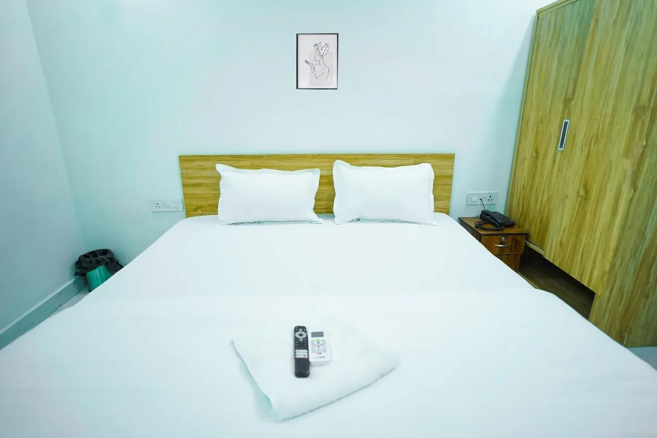 Hotel Silver Crown - Dwarka Sector 23 New Delhi